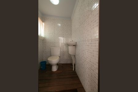 Casa à venda com 282m², 3 quartos e 3 vagasBanheiro externo