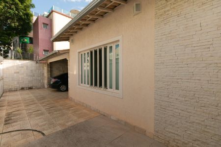 Casa à venda com 282m², 3 quartos e 3 vagasEntrada