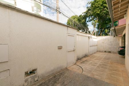 Casa à venda com 282m², 3 quartos e 3 vagasEntrada