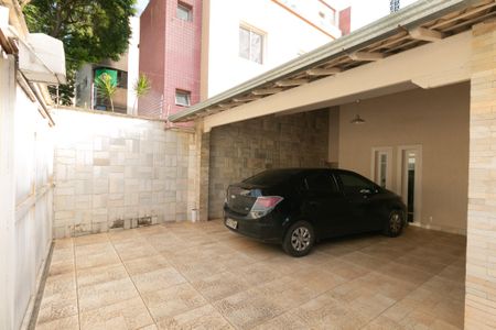 Casa à venda com 282m², 3 quartos e 3 vagasGaragem