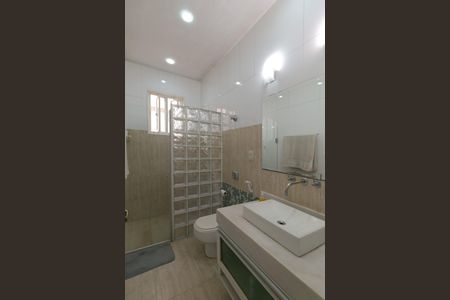 Casa à venda com 282m², 3 quartos e 3 vagasBanheiro Social