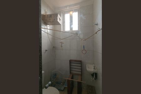 Casa à venda com 282m², 3 quartos e 3 vagasBanheiro de Serviço