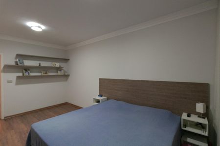 Casa à venda com 282m², 3 quartos e 3 vagasSuite