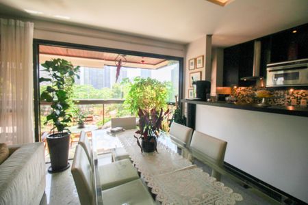 Apartamento à venda com 93m², 1 quarto e 1 vagaSala de Jantar