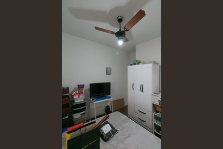 Casa à venda com 80m², 4 quartos e 8 vagas Casa à venda com 80m², 4 quartos e 8 vagasQuarto 1