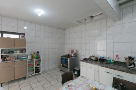 Casa à venda com 80m², 4 quartos e 8 vagas Casa à venda com 80m², 4 quartos e 8 vagasCozinha