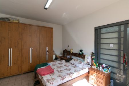 Casa à venda com 80m², 4 quartos e 8 vagas Casa à venda com 80m², 4 quartos e 8 vagasQuarto 4