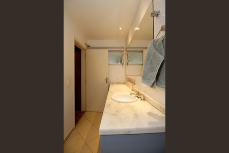 Apartamento à venda com 100m², 3 quartos e 1 vaga Apartamento à venda com 100m², 3 quartos e 1 vagaBanheiro da Suíte