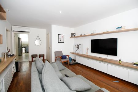 Apartamento à venda com 100m², 3 quartos e 1 vaga Apartamento à venda com 100m², 3 quartos e 1 vagaSala