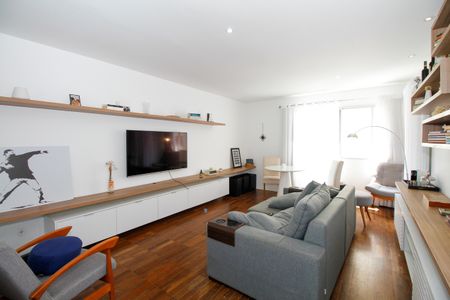 Apartamento à venda com 100m², 3 quartos e 1 vaga Apartamento à venda com 100m², 3 quartos e 1 vagaSala