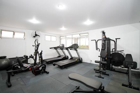 Apartamento à venda com 100m², 3 quartos e 1 vaga Apartamento à venda com 100m², 3 quartos e 1 vagaÁrea Comum - Academia