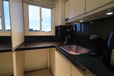 Apartamento à venda com 56m², 2 quartos e 1 vagaCozinha