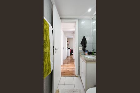 Apartamento à venda com 98m², 3 quartos e 2 vagasBanheiro 