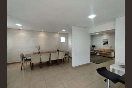 Apartamento à venda com 55m², 2 quartos e 1 vaga Apartamento à venda com 55m², 2 quartos e 1 vagaÁrea Comum Salão de Festas