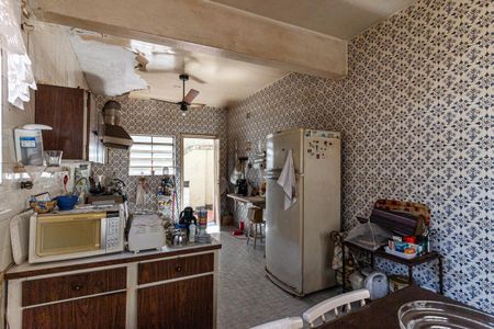 Casa à venda com 440m², 6 quartos e 8 vagas Casa à venda com 440m², 6 quartos e 8 vagasCozinha