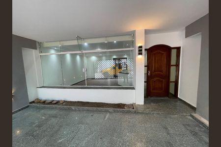 Casa à venda com 172m², 3 quartos e 2 vagasFoto 04