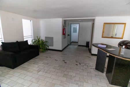Apartamento à venda com 108m², 2 quartos e 1 vagaPortaria 