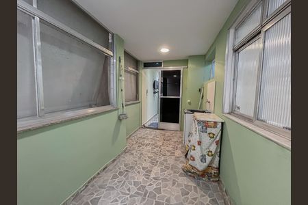 Apartamento à venda com 74m², 3 quartos e sem vaga Apartamento à venda com 74m², 3 quartos e sem vagaÁrea de Serviço