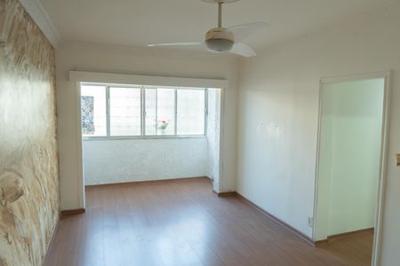 Apartamento à venda com 74m², 3 quartos e sem vaga Apartamento à venda com 74m², 3 quartos e sem vagaSala