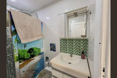 Apartamento à venda com 74m², 3 quartos e sem vaga Apartamento à venda com 74m², 3 quartos e sem vagaBanheiro