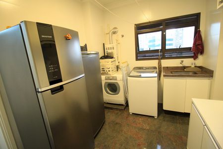 Apartamento à venda com 260m², 6 quartos e 4 vagasÁrea de Serviço