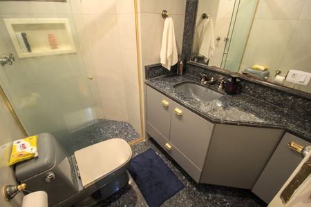 Apartamento à venda com 260m², 6 quartos e 4 vagasBanheiro Social