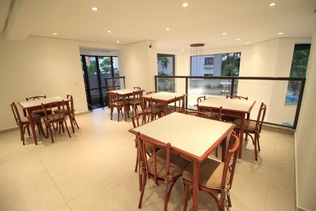 Apartamento à venda com 260m², 6 quartos e 4 vagasÁrea comum