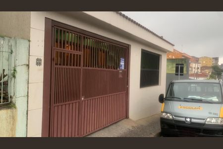 Casa à venda com 191m², 3 quartos e 3 vagasFachada