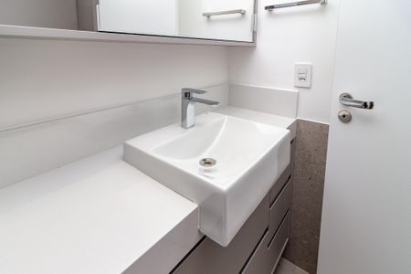 Apartamento para alugar com 102m², 2 quartos e 2 vagasBanheiro