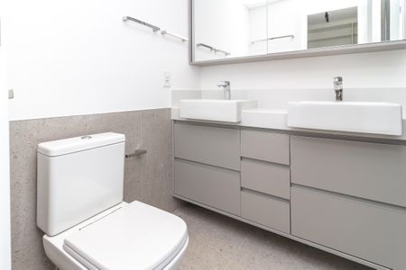 Apartamento para alugar com 102m², 2 quartos e 2 vagasBanheiro da Suíte 