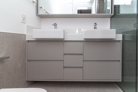 Apartamento para alugar com 102m², 2 quartos e 2 vagasBanheiro da Suíte 