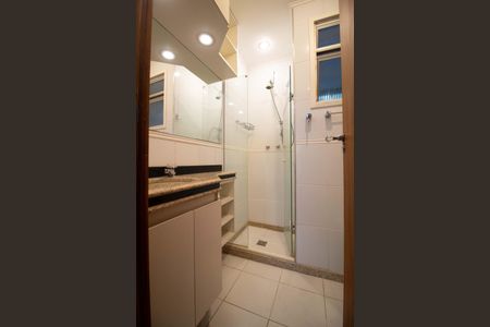 Apartamento à venda com 113m², 3 quartos e 1 vagaBanheiro da Suíte 2