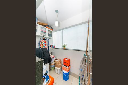 Casa à venda com 140m², 2 quartos e 2 vagasÁrea de Serviço