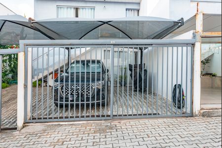 Casa à venda com 140m², 2 quartos e 2 vagasCasa 2 Fachada 