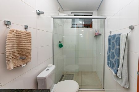 Casa à venda com 140m², 2 quartos e 2 vagasCasa 2 Banheiro 