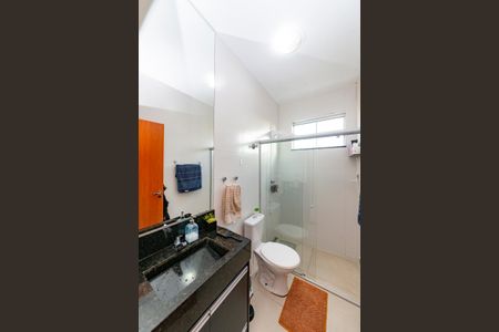 Casa à venda com 140m², 2 quartos e 2 vagasBanheiro Social