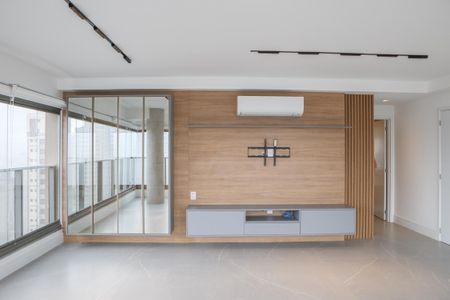 Apartamento para alugar com 102m², 2 quartos e 2 vagasSala