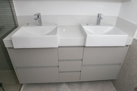 Apartamento para alugar com 102m², 2 quartos e 2 vagasBanheiro da Suíte 1