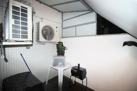 Apartamento à venda com 102m², 3 quartos e 3 vagasVaranda privativa 