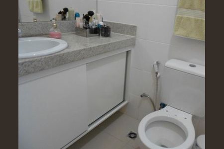 Apartamento à venda com 102m², 3 quartos e 3 vagasBanheiro 