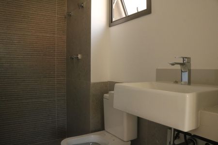 Apartamento para alugar com 72m², 2 quartos e 1 vagaBanheiro da Suíte 1