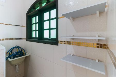 Casa para alugar com 94m², 3 quartos e 1 vagaÁrea de Serviço