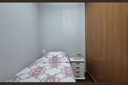 Apartamento à venda com 76m², 3 quartos e 1 vagaQuarto 2