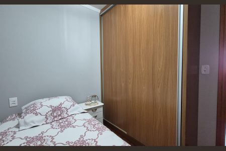 Apartamento à venda com 76m², 3 quartos e 1 vagaQuarto 2