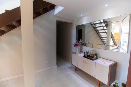 Casa à venda com 240m², 3 quartos e 4 vagasSala