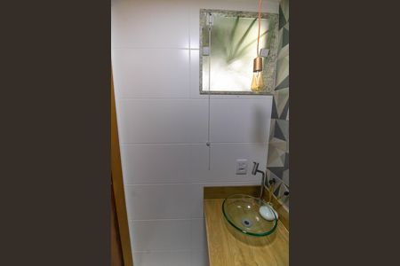 Casa à venda com 240m², 3 quartos e 4 vagasLavabo