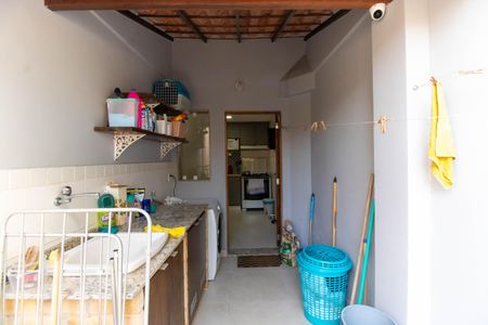 Casa à venda com 240m², 3 quartos e 4 vagasÁrea de Serviço