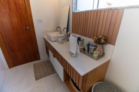 Casa à venda com 240m², 3 quartos e 4 vagasBanheiro da Suíte 3