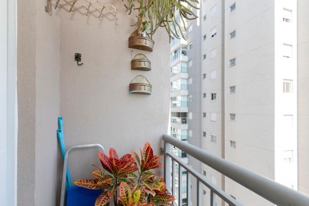 Apartamento à venda com 27m², 1 quarto e sem vaga Apartamento à venda com 27m², 1 quarto e sem vagaVaranda