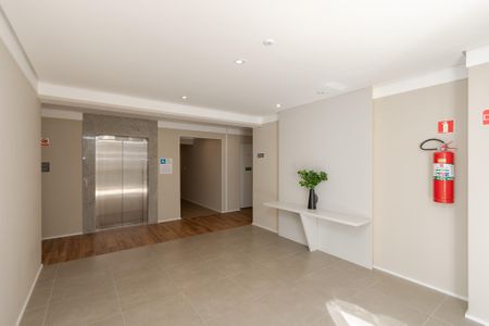 Apartamento à venda com 27m², 1 quarto e sem vaga Apartamento à venda com 27m², 1 quarto e sem vagaHall de Entrada